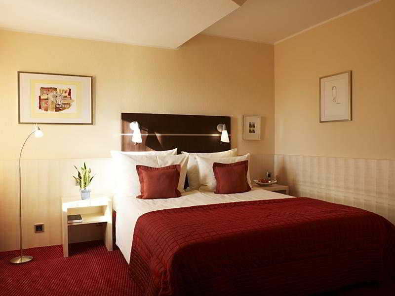 Hotel Uhu Garni Κολωνία Εξωτερικό φωτογραφία